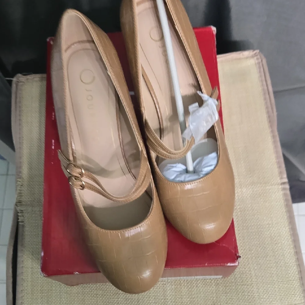 8 Wide Journee Collection Tan Mary Jane Heels